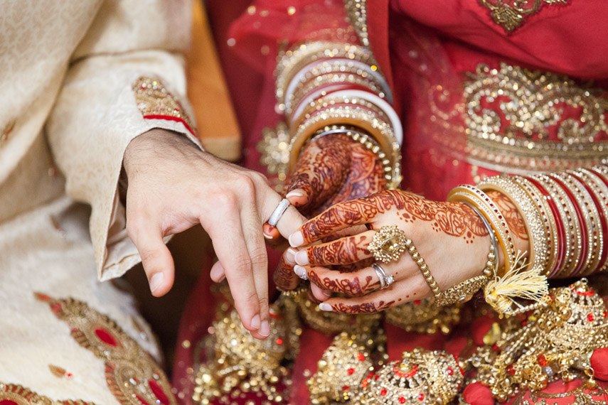 Female Asian Wedding Photographer for Sikh Wedding Ceremony